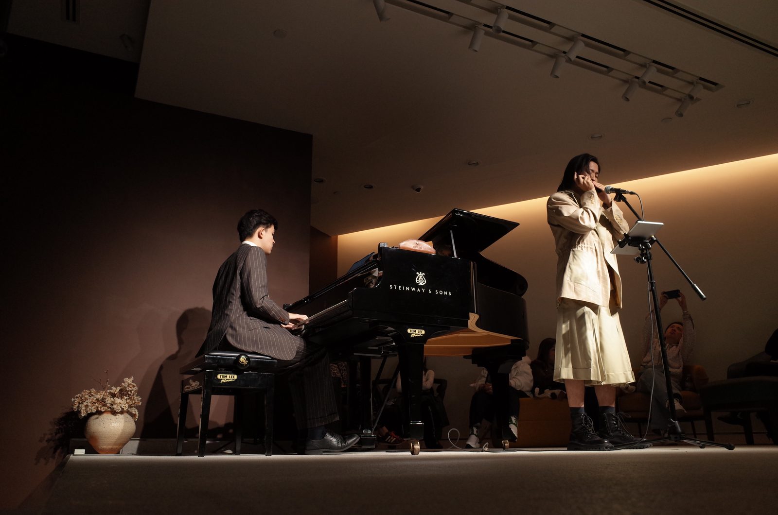 CY Leo performing at the Steinway piano, In the Midst of Décor